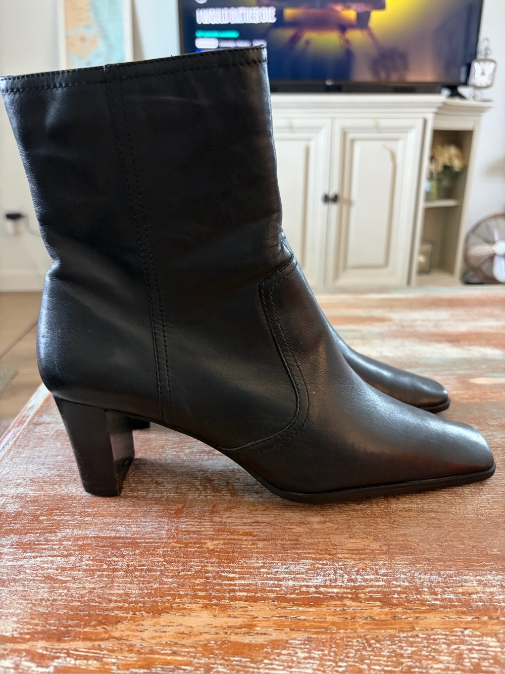 Vintage Nine & Co. 90s Black Leather Square Toe Ankle Boots Size 8M Side Zip